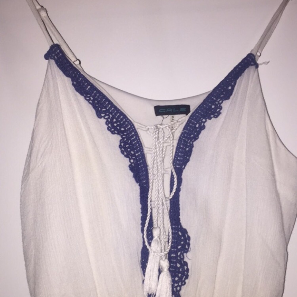 WHITE ROMPER WITH BLUE DETAILING - Picture 3 of 4